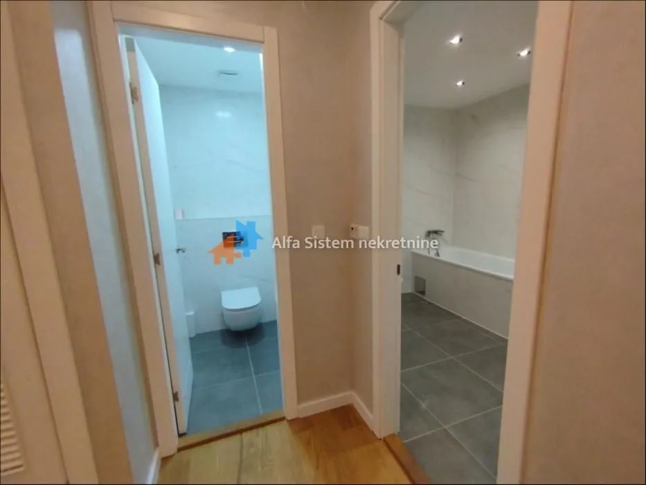 Izdavanje, trosoban stan, 95m², Trošarina, Voždovac Sve Podlokacije