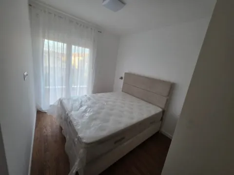 Izdavanje, jednosoban stan, 46m², Stari Aerodrom, Podgorica - image 7