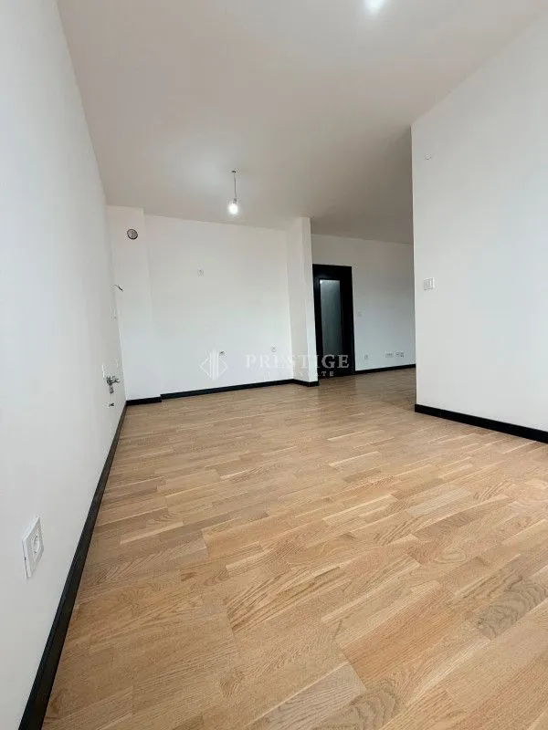 Prodaja, dvosoban stan, 88m², Gorica C, Podgorica