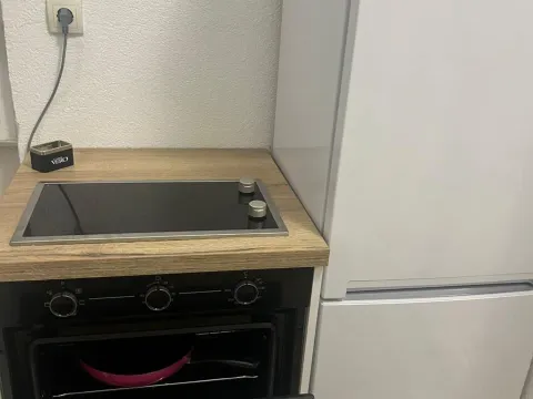 Izdavanje, dvosoban stan, 68m², Centar, Podgorica - image 10