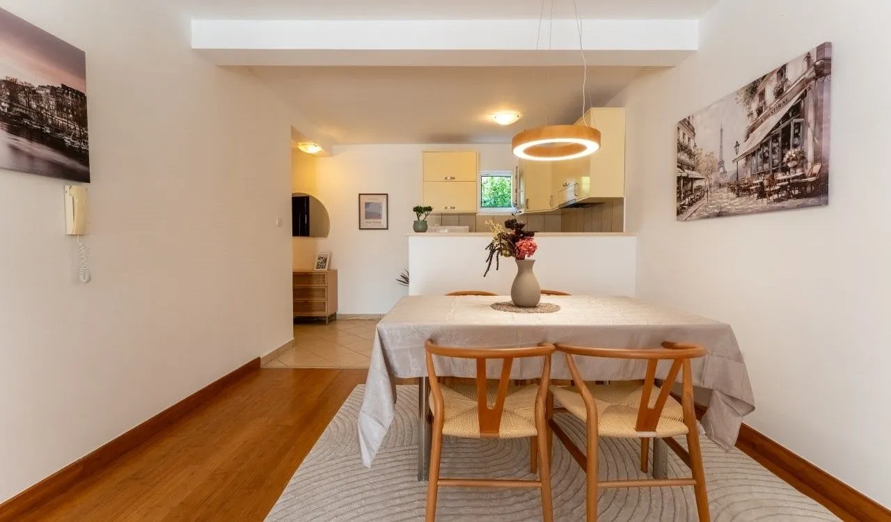 Sale, two bedroom apartment, 68m², Pržno, Budva