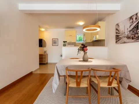 Prodaja, dvosoban stan, 68m², Pržno, Budva - image 3