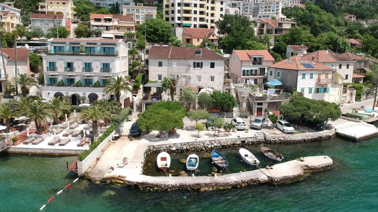 Sale, house, 166m², Dobrota, Kotor