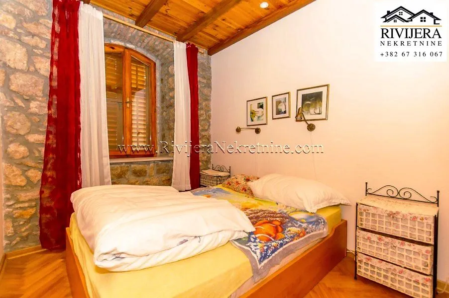 Prodaja, kuća, 226m², Podi, Herceg Novi