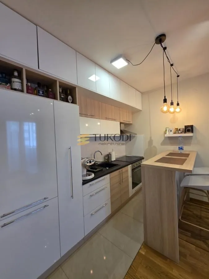 Prodaja, jednosoban stan, 44m², Sajmište, Novi Sad