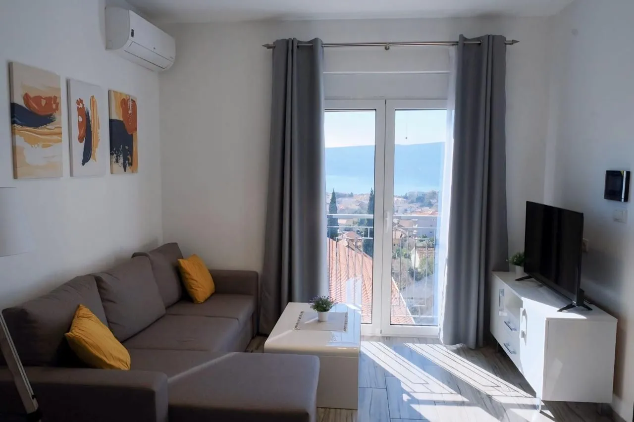 Prodaja, jednosoban stan, 38m², Mažina, Tivat