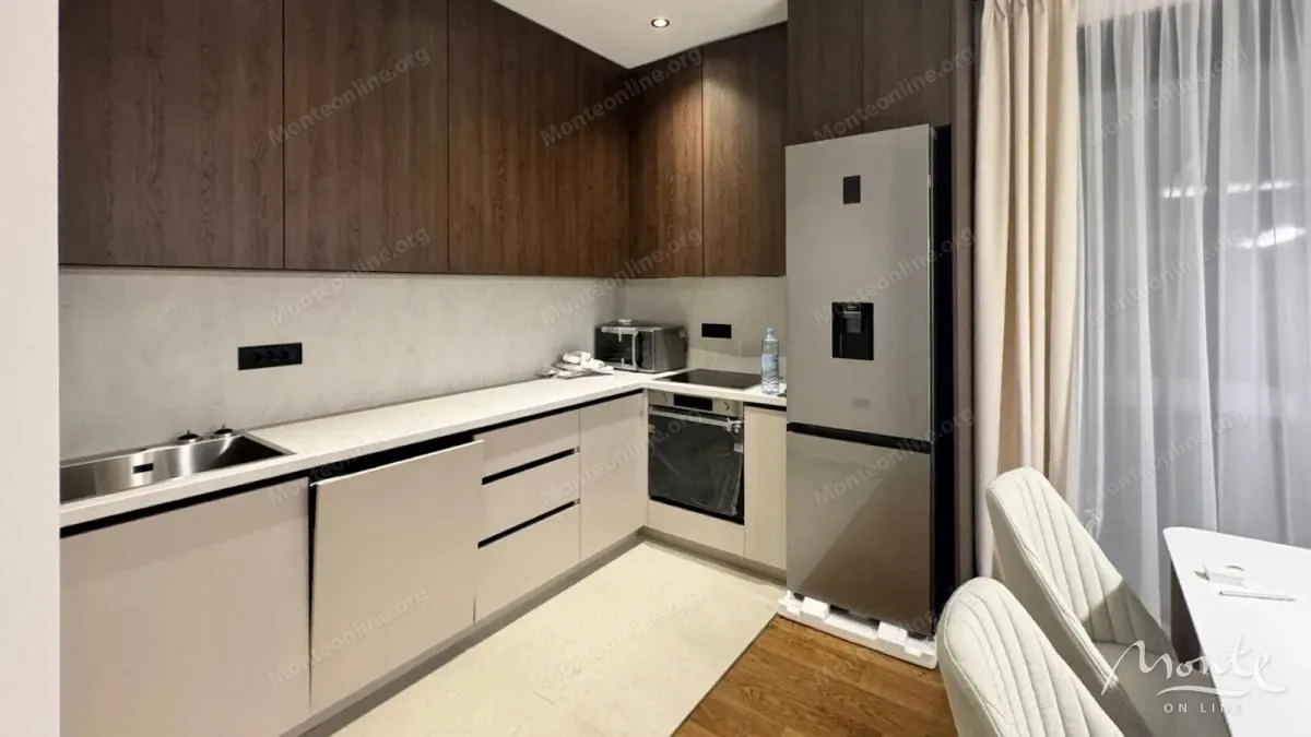 Prodaja, kuća, 225m², Gornja Gorica, Podgorica