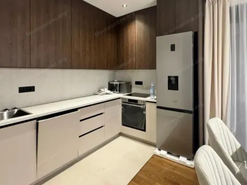 Prodaja, kuća, 225m², Gornja Gorica, Podgorica - image 5
