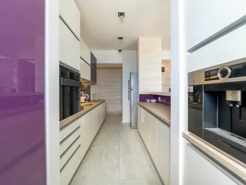 Prodaja, četvorosoban stan, 355m², Bečići, Budva - image 9