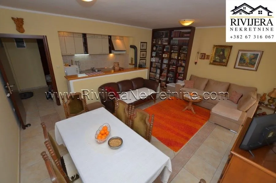 Prodaja, kuća, 330m², Igalo, Herceg Novi