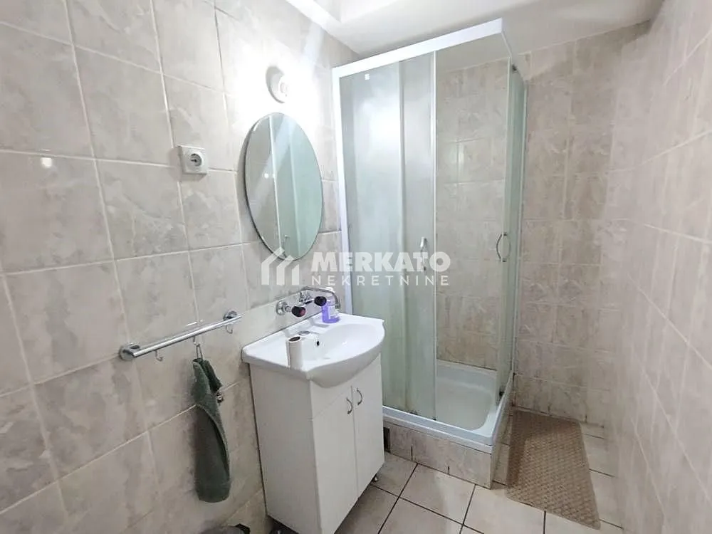 Sale, office space, 70m², Lesnina, Zrenjanin