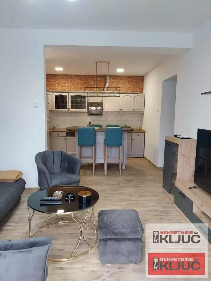 Prodaja, jednosoban stan, 45m², Petrovaradin, Novi Sad