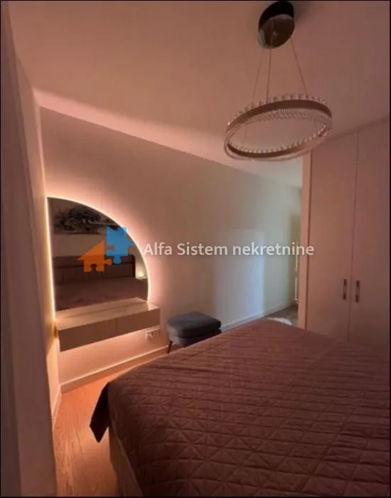 Rent, three bedroom apartment, 75m², Savski Venac, Beograd