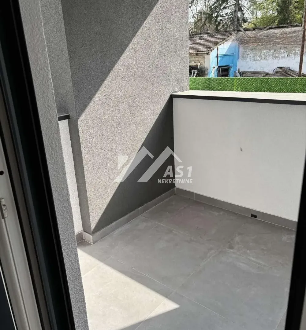 Izdavanje, dvosoban stan, 46m², Bulevar Evrope, Novi Sad Sve Podlokacije