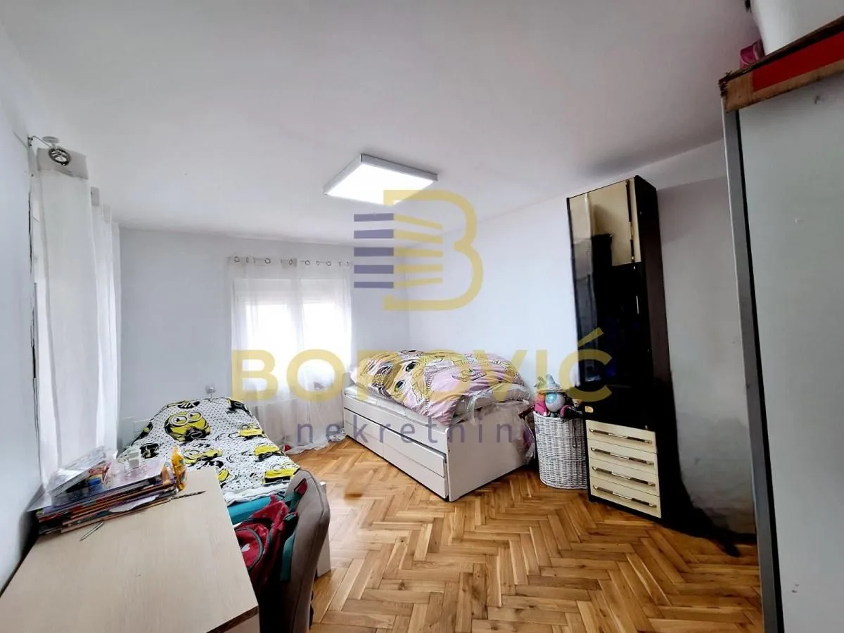 Sale, house, 80m², Voždovac Sve Podlokacije, Beograd