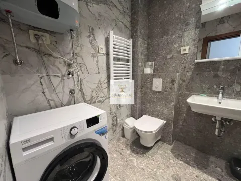 Izdavanje, garsonjera, 34m², Budva, Crna Gora - image 5