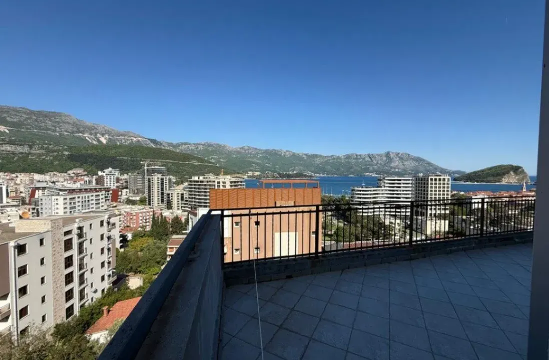 Sale, two bedroom apartment, 107m², Babin Do, Budva