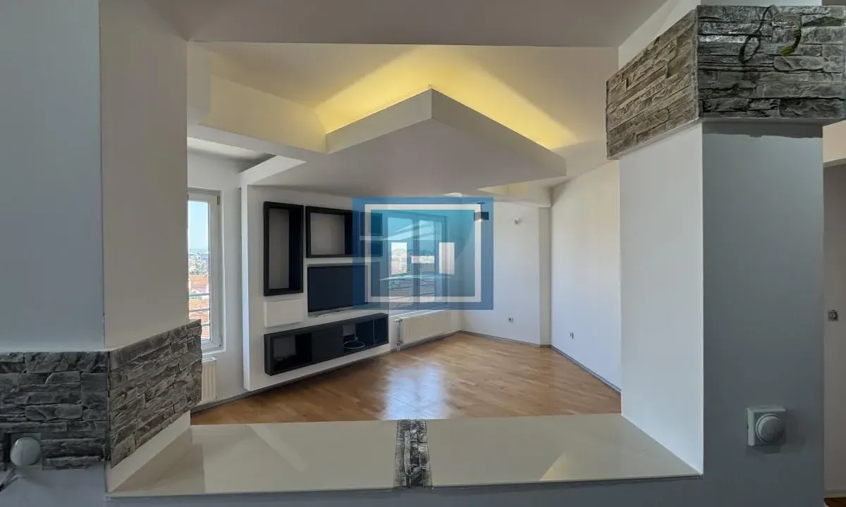 Prodaja, trosoban stan, 82m², Centar, Jagodina