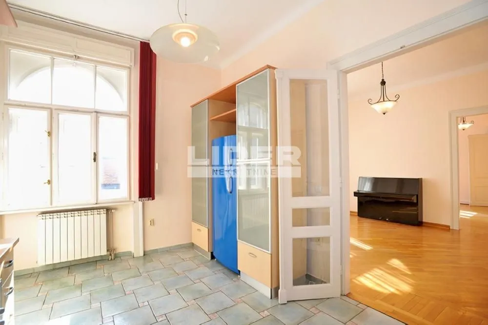 Rent, office space, 160m², Stari Grad, Beograd