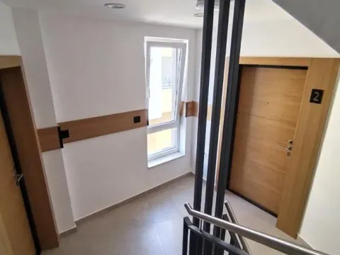 Izdavanje, dvosoban stan, 47m², Bulevar patrijarha Pavla, Novi Sad Sve Podlokacije - image 11