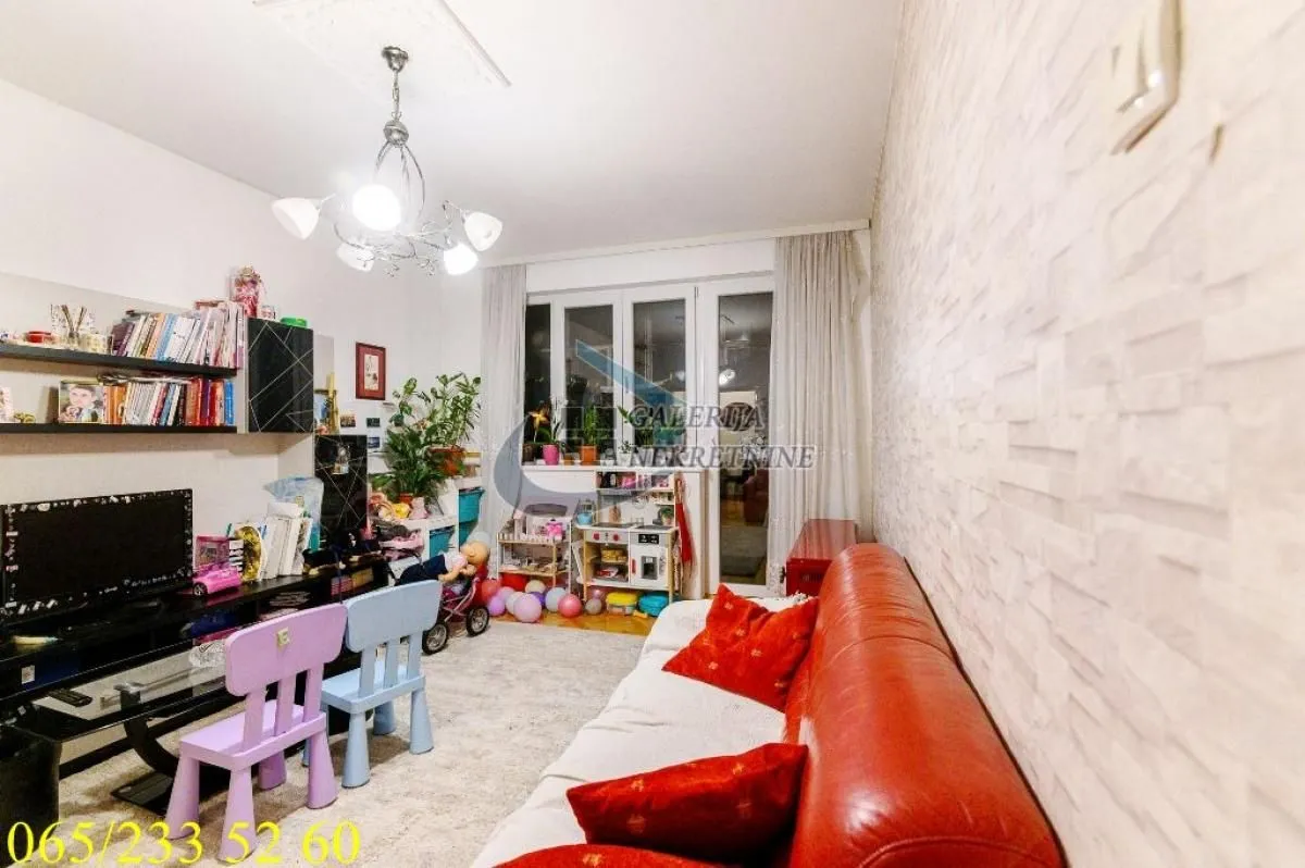 Sale, three bedroom apartment, 72m², Karaburma, Palilula Sve Podlokacije