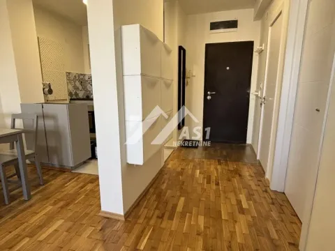 Izdavanje, dvosoban stan, 38m², Sajam, Novi Sad Sve Podlokacije - image 5