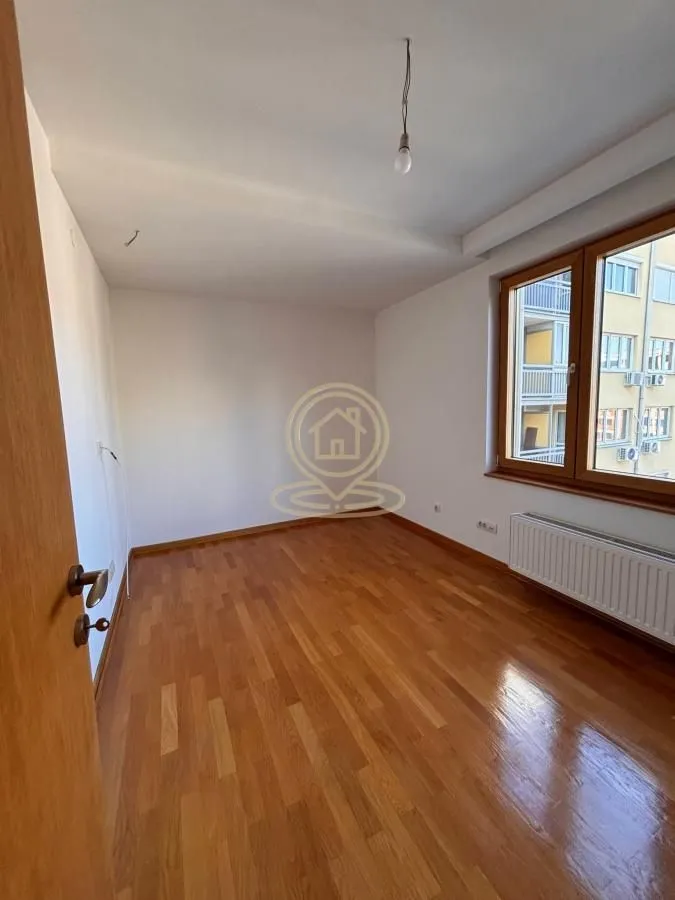 Prodaja, stan, 154m², Medijana, Niš