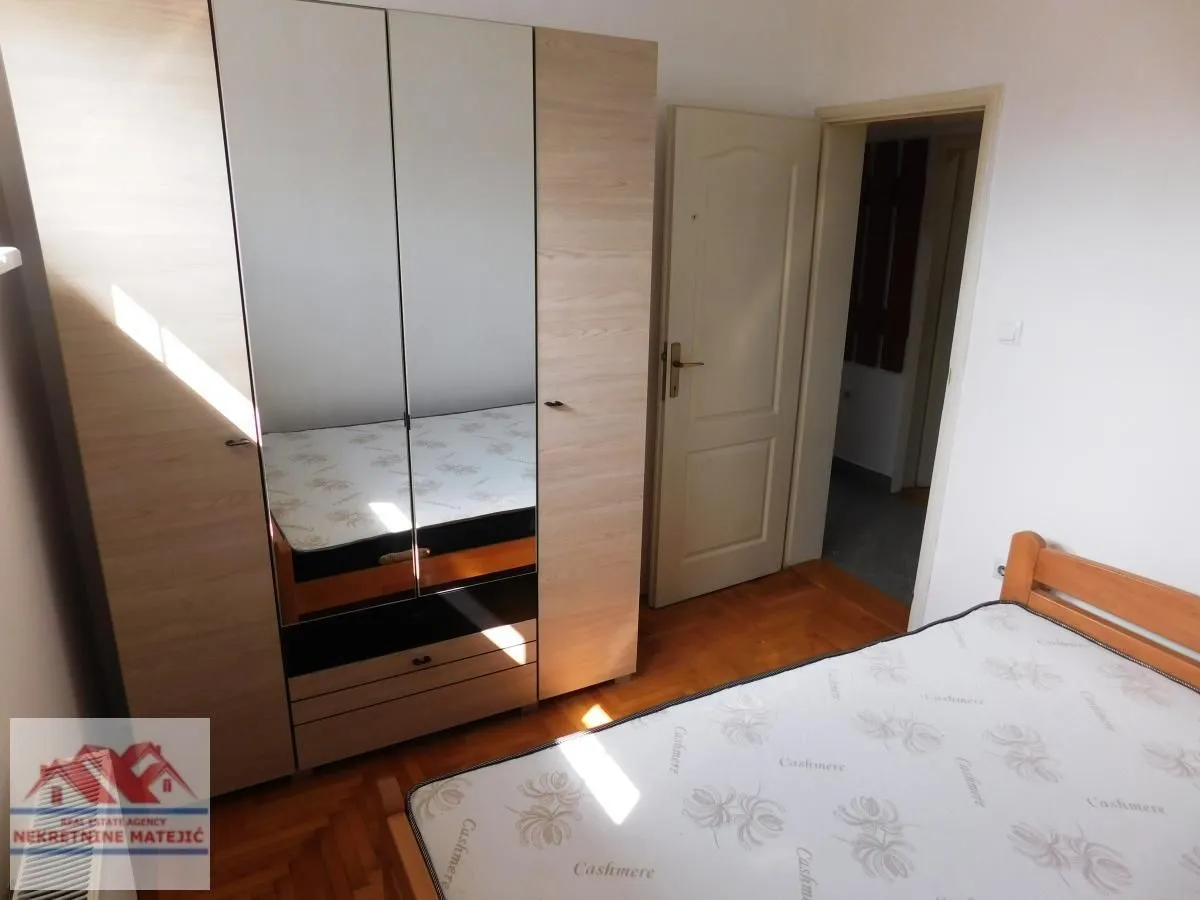 Izdavanje, jednosoban stan, 33m², Centar, Kragujevac