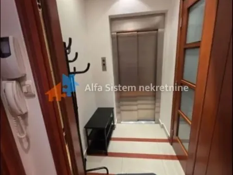 Rent, four bedroom apartment, 160m², Vračar Centar, Vračar Sve Podlokacije - image 25