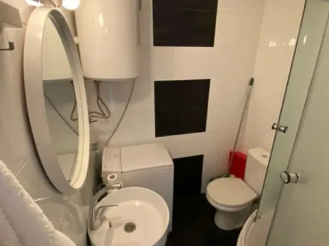 Izdavanje, jednosoban stan, 39m², Bar, Crna Gora - image 8