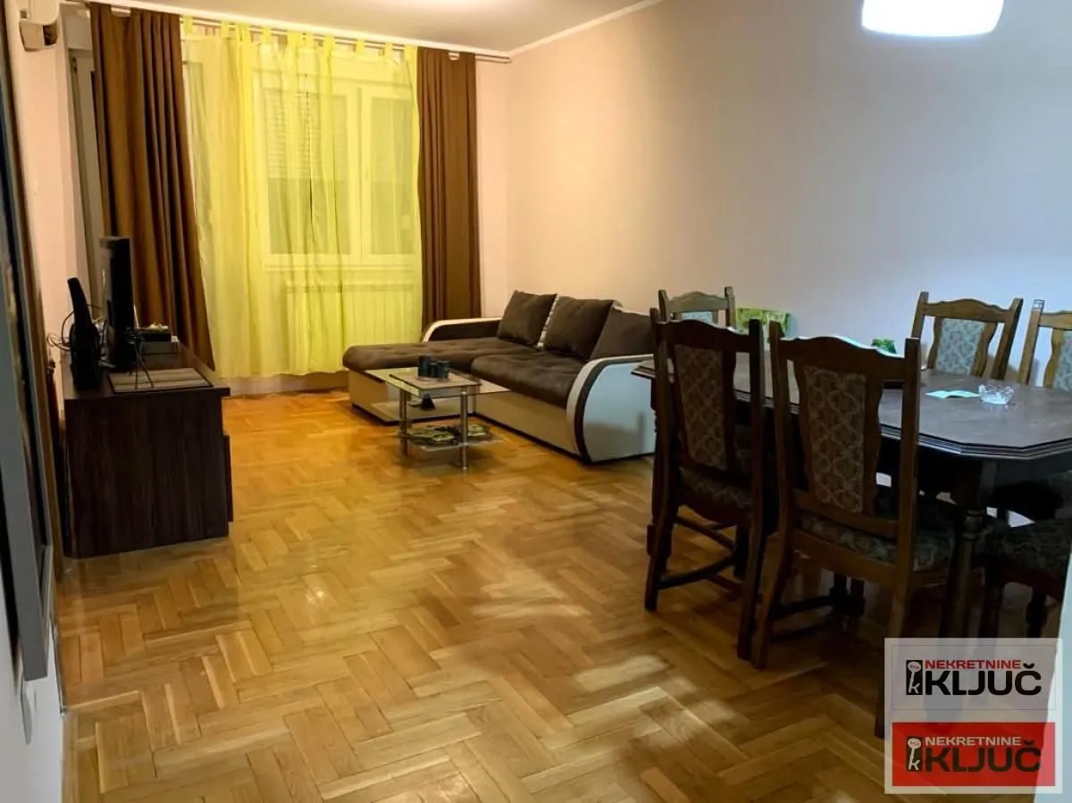 Prodaja, dvosoban stan, 44m², Bulevar Evrope, Novi Sad Sve Podlokacije