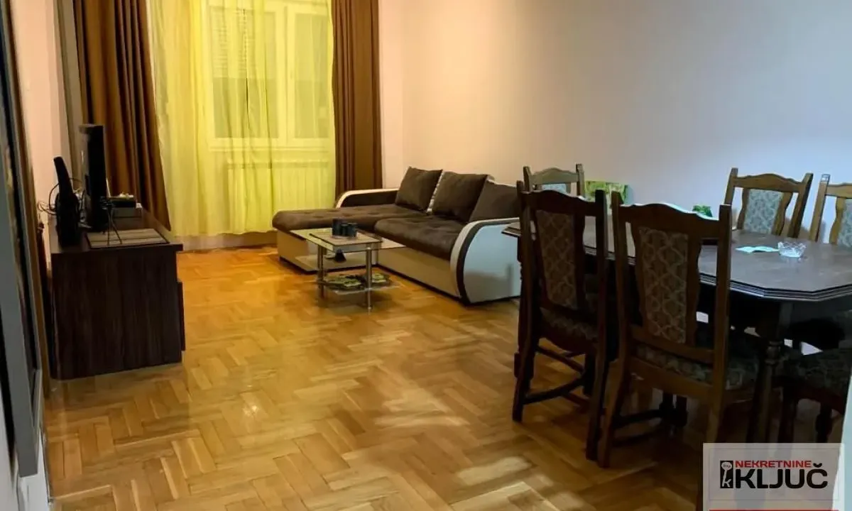Prodaja, dvosoban stan, 44m², Bulevar Evrope, Novi Sad Sve Podlokacije