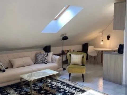 Izdavanje, jednosoban stan, 45m², Ljubović, Podgorica