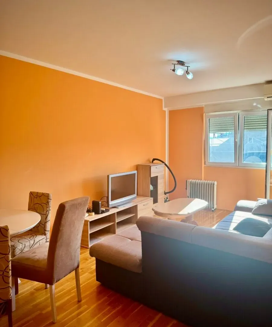 Rent, one bedroom apartment, 40m², Krivi Most, Podgorica