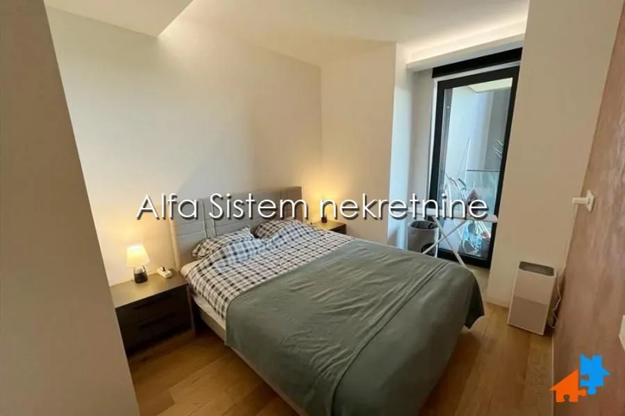 Izdavanje, dvosoban stan, 45m², Novi Beograd Sve Podlokacije, Beograd