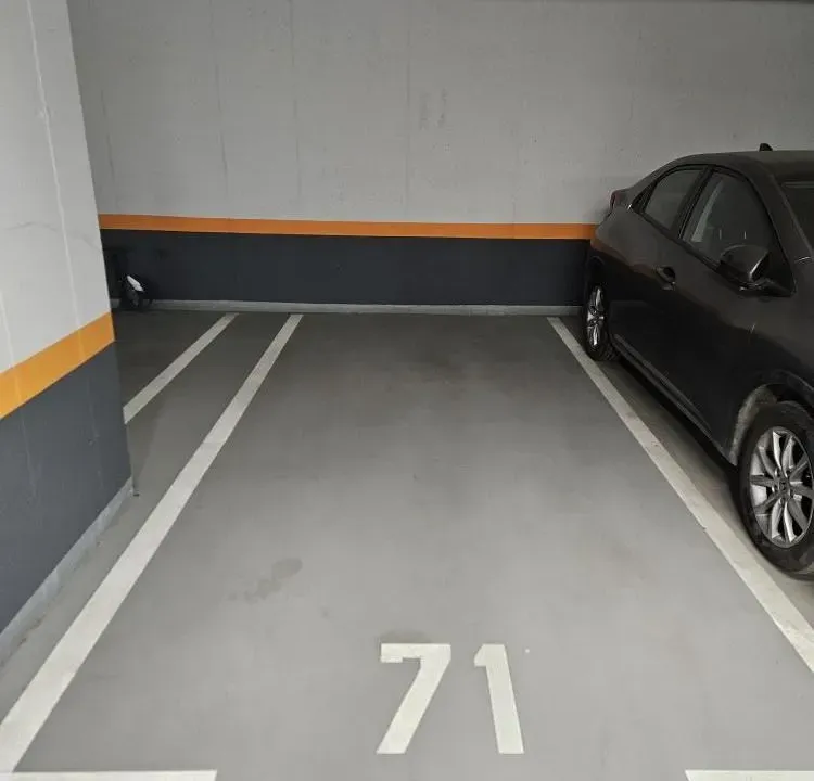 Izdavanje, parking/garaža, 12m², Novi Beograd Sve Podlokacije, Beograd
