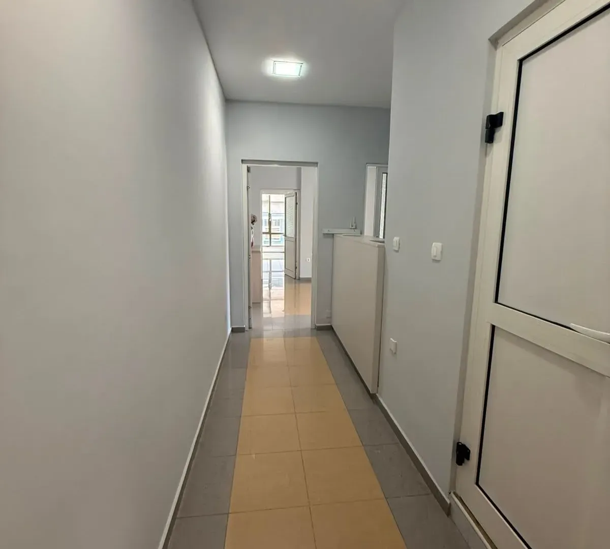 Rent, office space, 87m², Centar, Podgorica