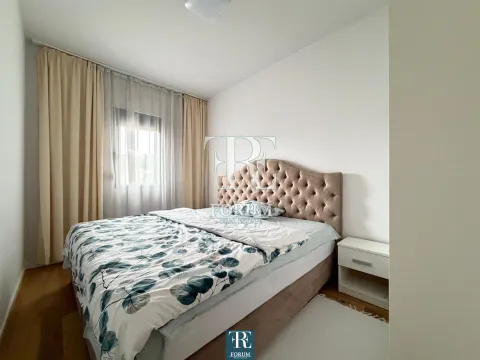 Izdavanje, dvosoban stan, 70m², Centar, Podgorica - image 6