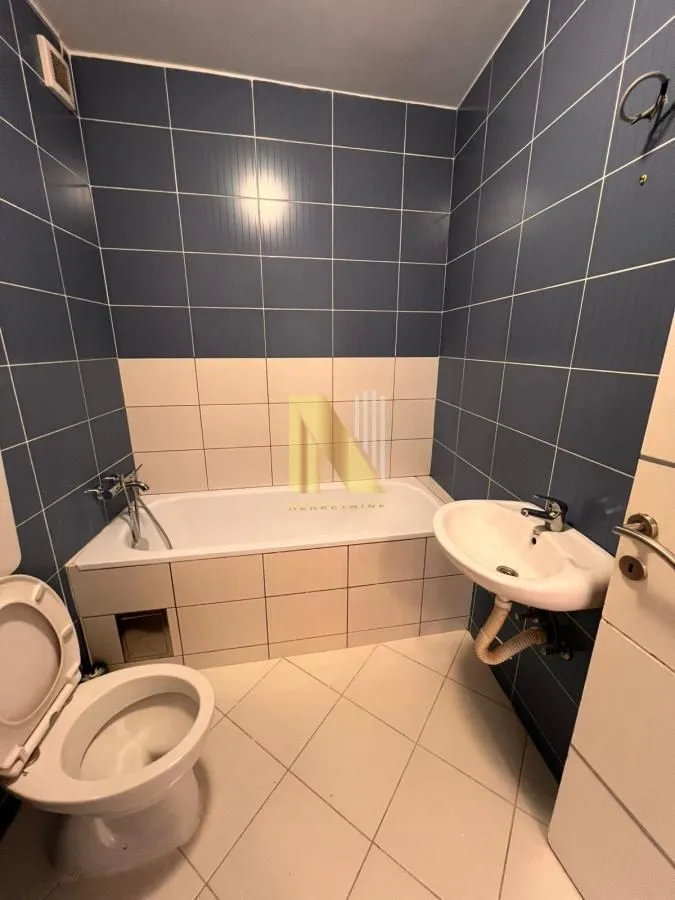 Prodaja, četvorosoban stan, 117m², Bulevar Evrope, Novi Sad Sve Podlokacije
