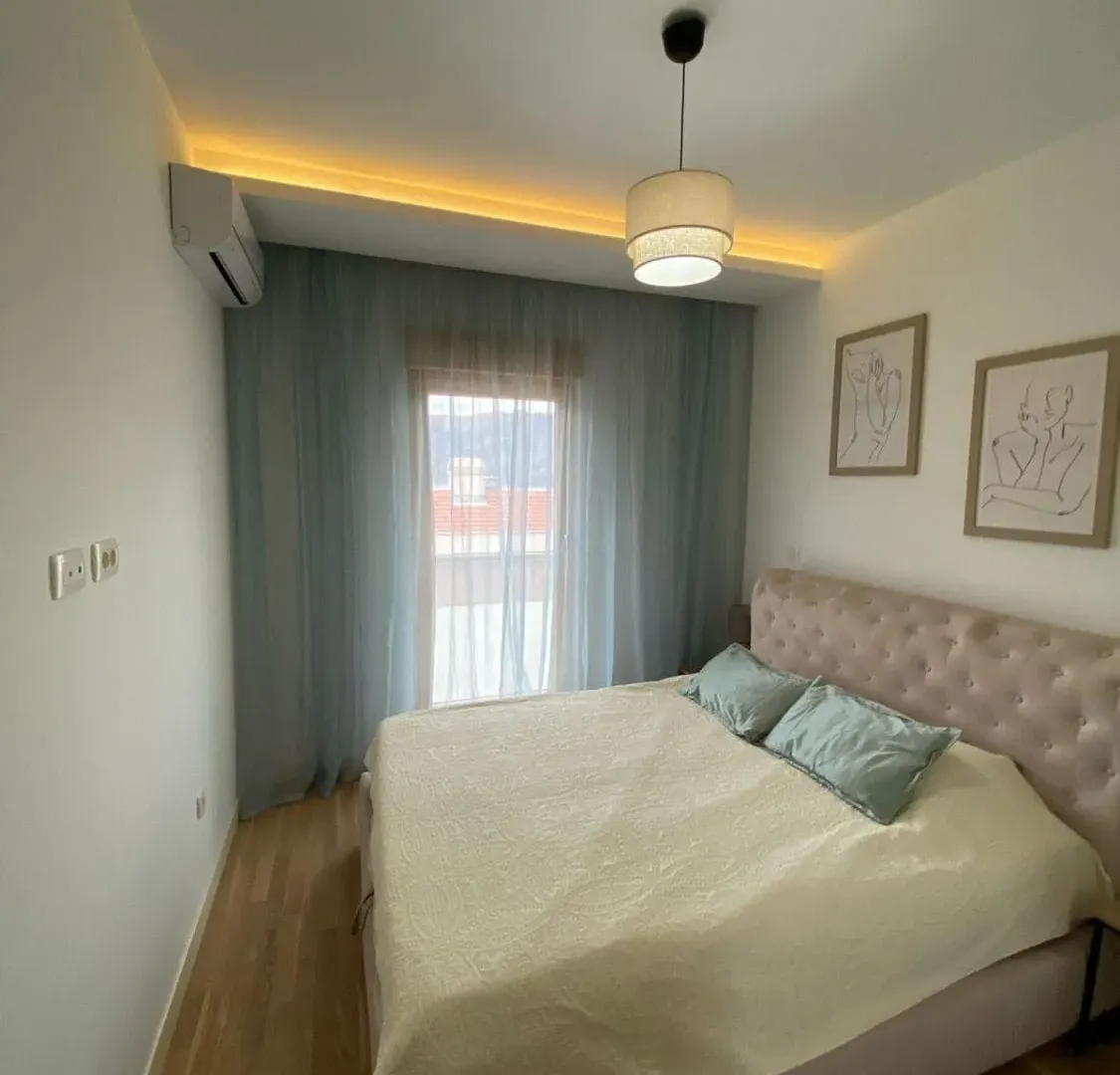Sale, two bedroom apartment, 62m², Dobrota, Kotor