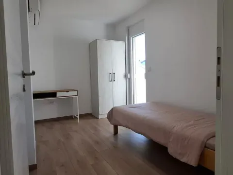 Rent, three bedroom apartment, 100m², Zagorič, Podgorica - image 20