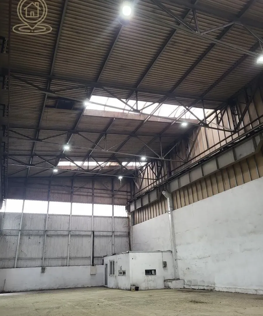 Rent, office space, 1600m², Crveni Krst, Niš