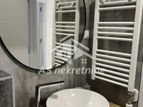 Rent, two bedroom apartment, 43m², Južni Bulevar, Vračar Sve Podlokacije - image 19