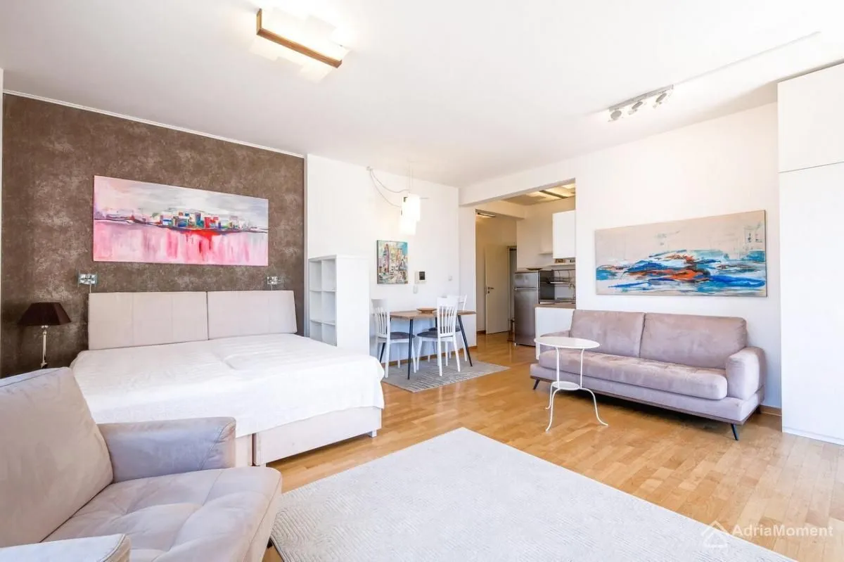 Sale, two bedroom apartment, 75m², Centar, Budva