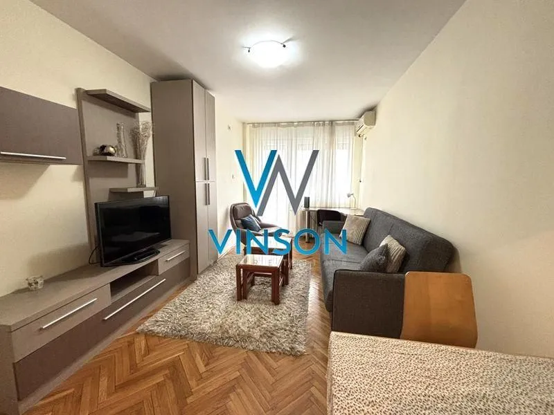 Izdavanje, jednosoban stan, 40m², Grbavica, Novi Sad Sve Podlokacije