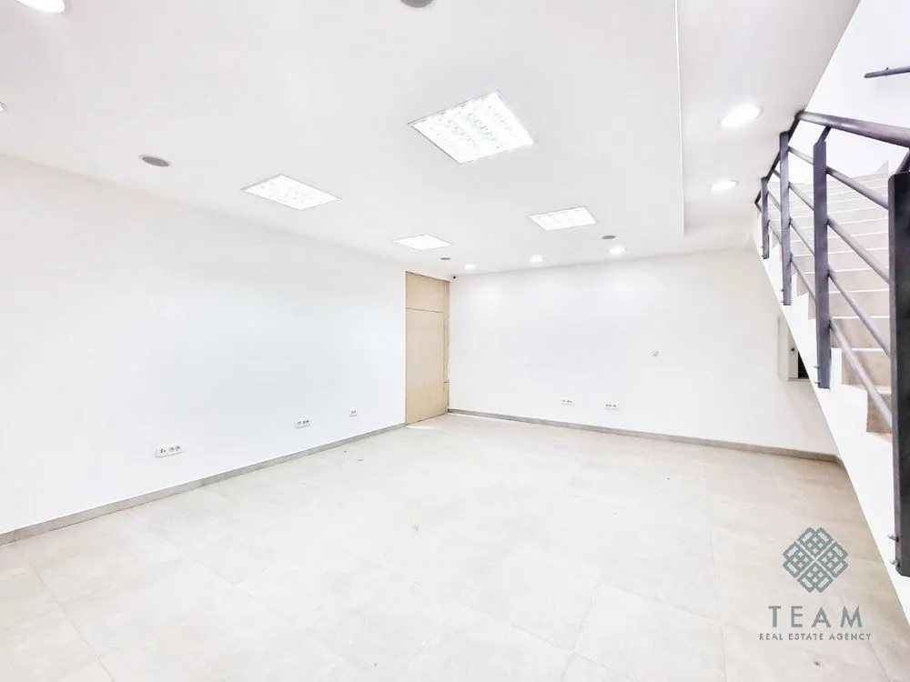 Rent, office space, 101m², Tološka šuma, Podgorica