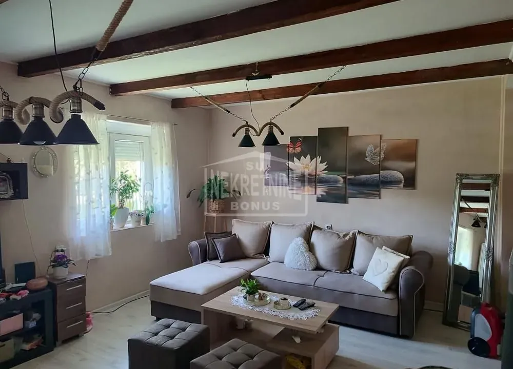 Sale, house, 97m², Veliki Radanovac, Subotica