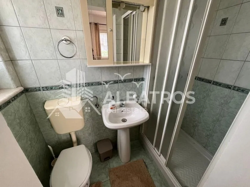 Rent, two bedroom apartment, 81m², Makedonsko naselje, Bar