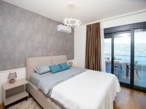 Izdavanje, kuća, 250m², Budva, Crna Gora - image 9