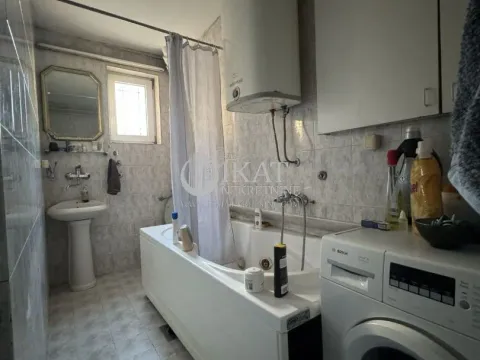 Sale, three bedroom apartment, 75m², Klinički Centar, Beograd - image 7